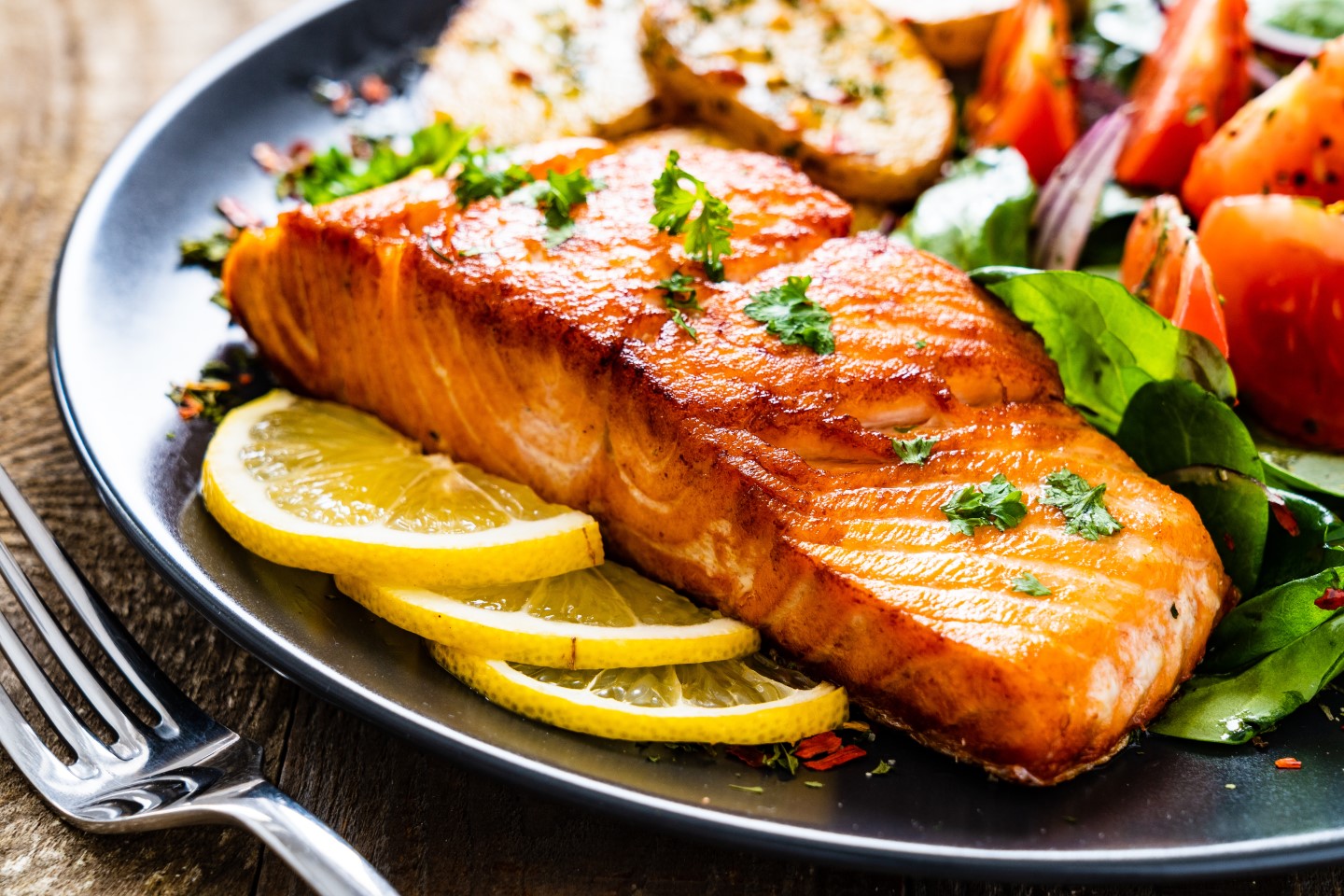 armadillo-baked-salmon